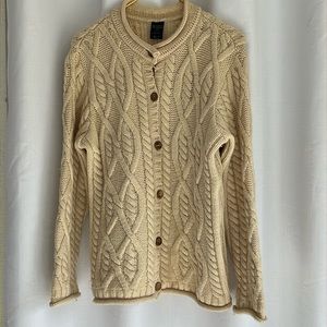 Paul James; Women’s size  Medium ; 💯 wool cardigan; Made in England